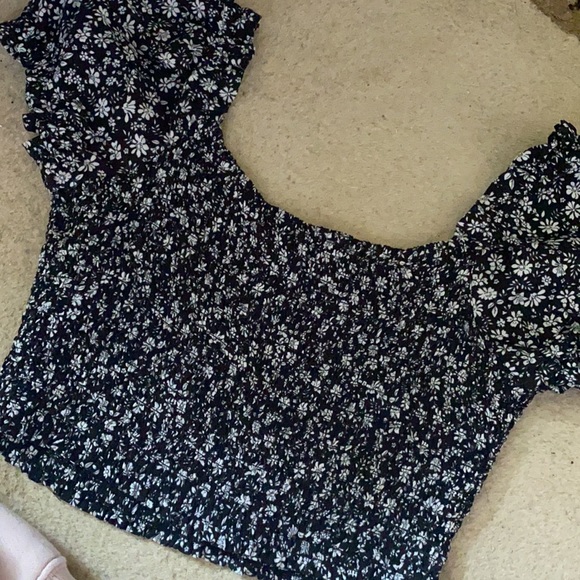 Hollister blouse size small! - Picture 2 of 2